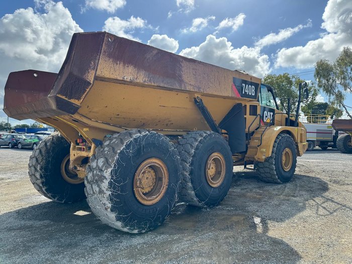 2013 Caterpillar 740B