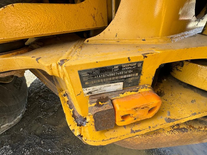 2013 Caterpillar 740B
