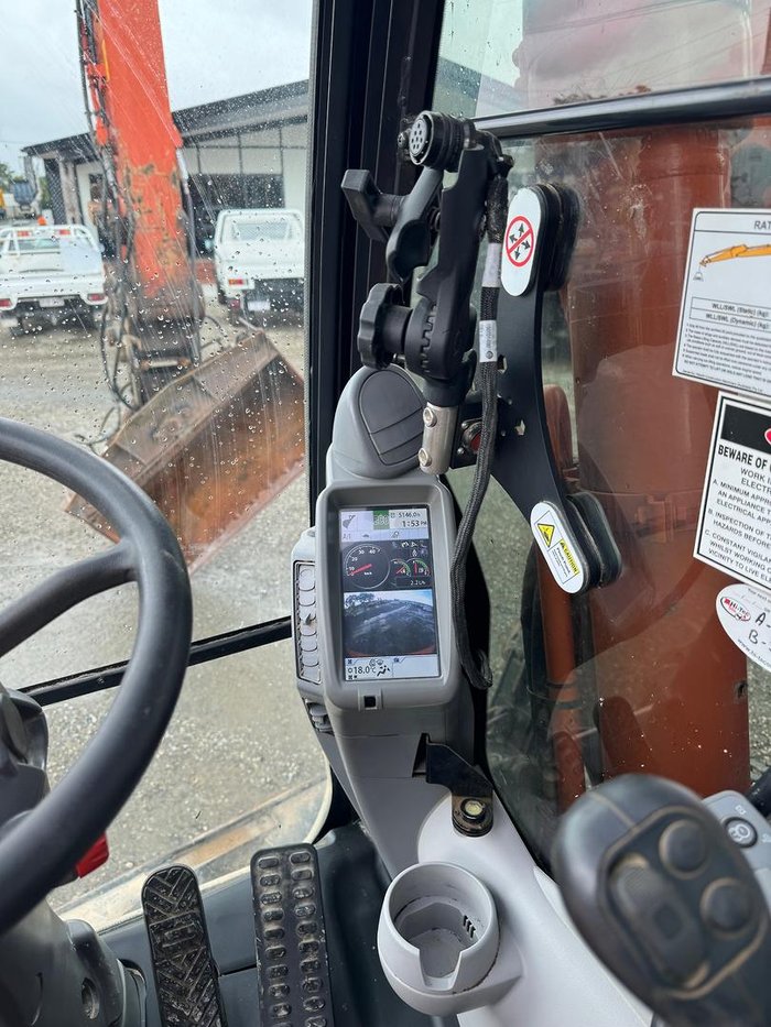 2019 Hitachi Zx170w-5B