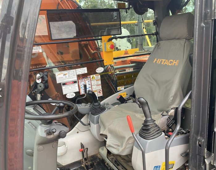 2019 Hitachi Zx170w-5B
