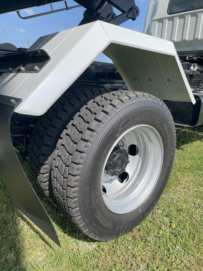 2025 Fuso Canter 815 Tipper White