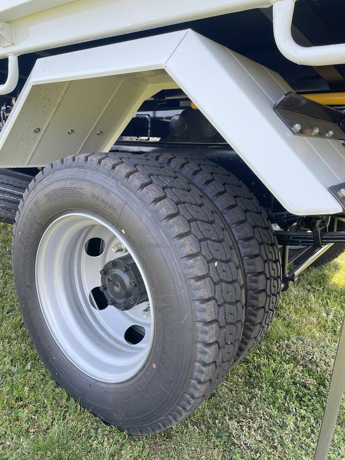 2025 Fuso Canter 815 Tipper White