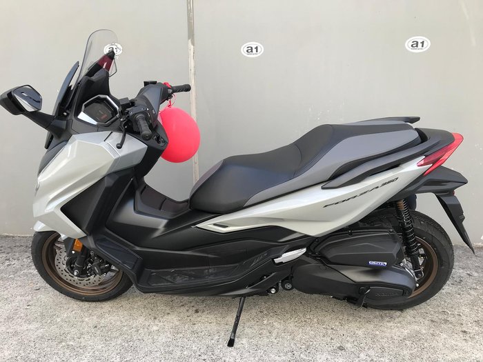 2025 Honda Forza 350 (NSS350) 