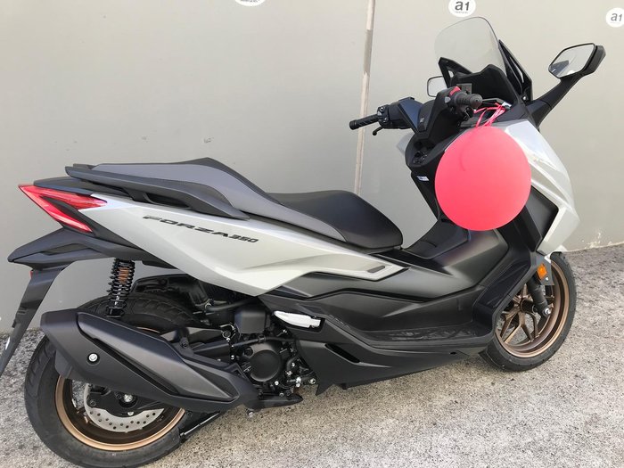 2025 Honda Forza 350 (NSS350)