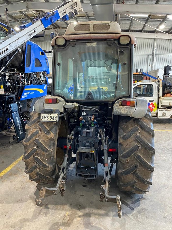 1997 New Holland Tn90f