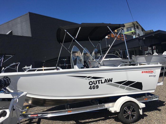 2026 Stacer 489 Outlaw Centre Console
