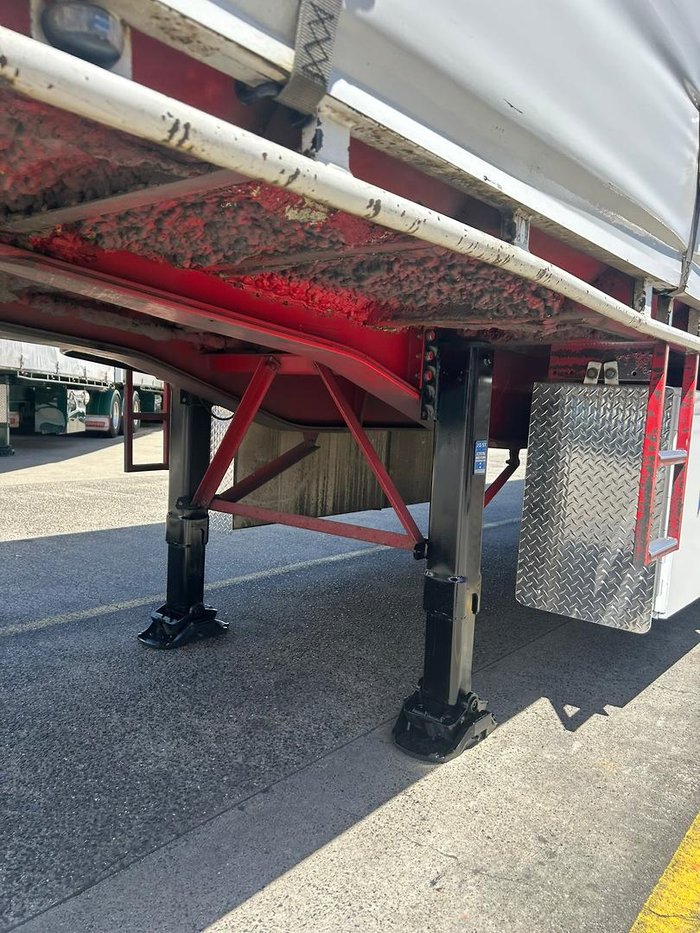 2016 Vawdrey St4 24 Pallet Sd Refrigerated Curtain Sider (Mezzanine)