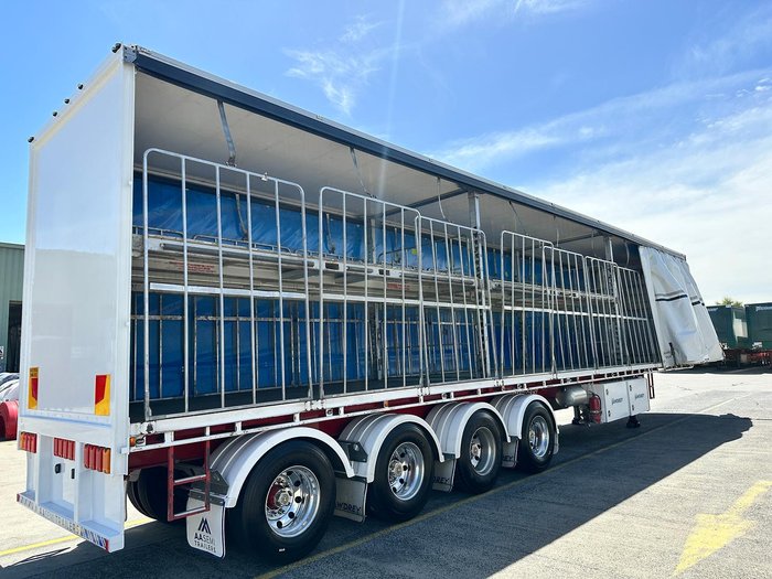 2016 Vawdrey St4 24 Pallet Sd Refrigerated Curtain Sider (Mezzanine)