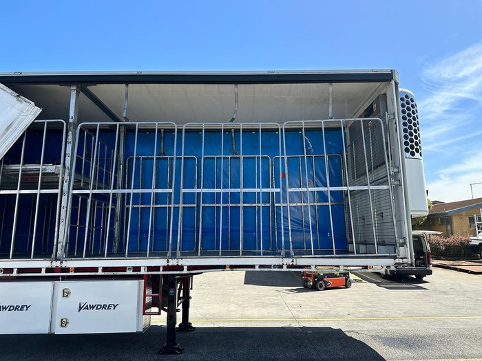 2016 Vawdrey St4 24 Pallet Sd Refrigerated Curtain Sider (Mezzanine)