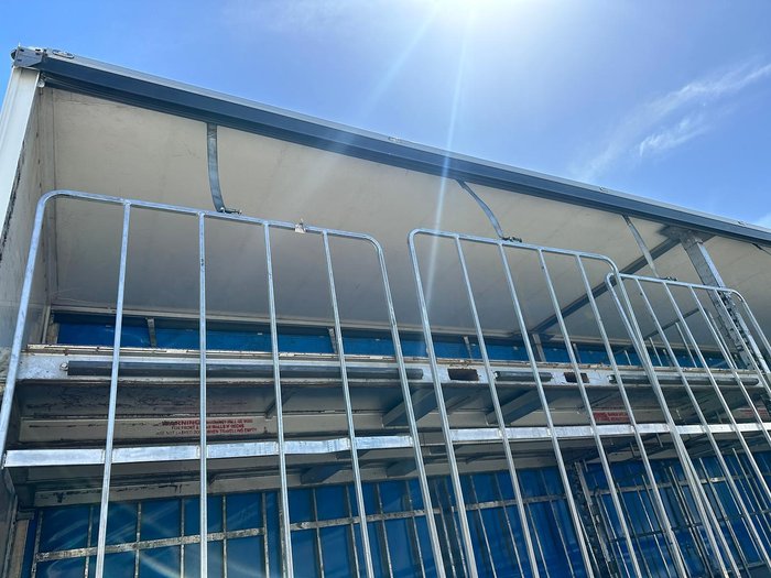 2016 Vawdrey St4 24 Pallet Sd Refrigerated Curtain Sider (Mezzanine)