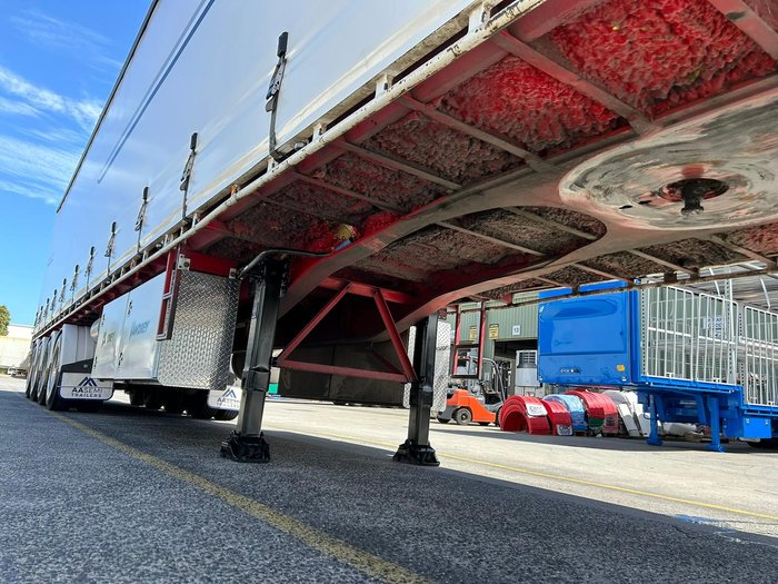 2016 Vawdrey St4 24 Pallet Sd Refrigerated Curtain Sider (Mezzanine)