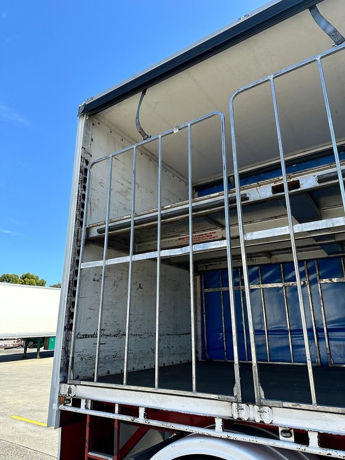 2016 Vawdrey St4 24 Pallet Sd Refrigerated Curtain Sider (Mezzanine) 