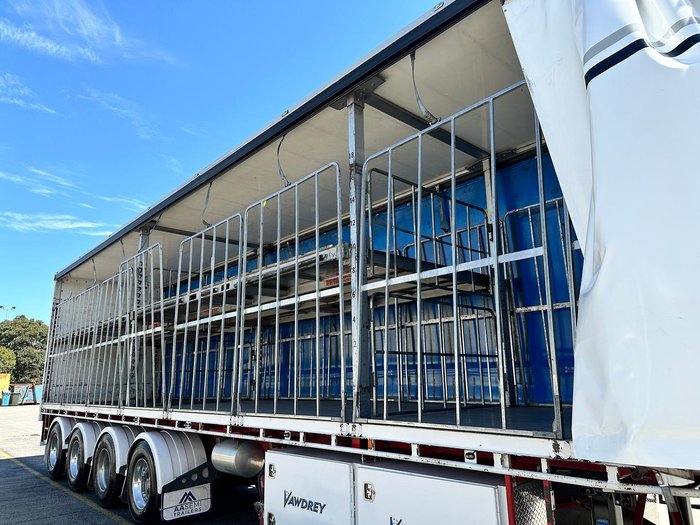 2016 Vawdrey St4 24 Pallet Sd Refrigerated Curtain Sider (Mezzanine)
