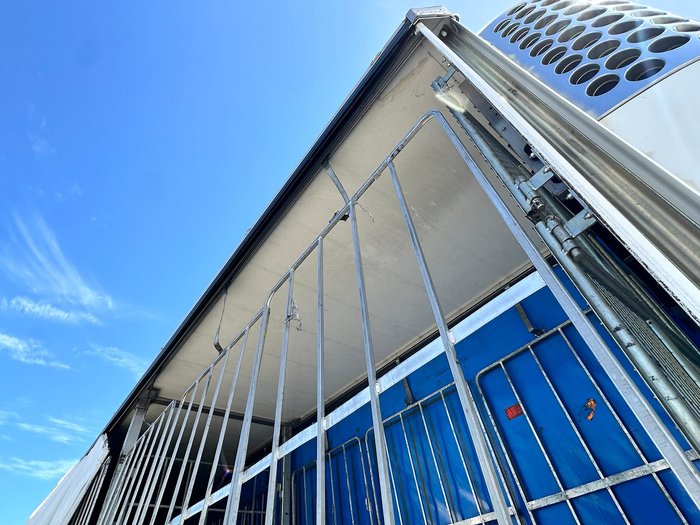 2016 Vawdrey St4 24 Pallet Sd Refrigerated Curtain Sider (Mezzanine) 