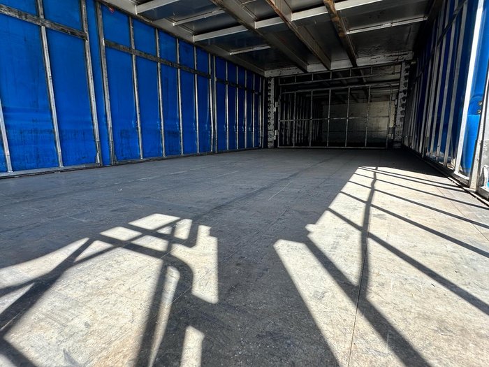 2016 Vawdrey St4 24 Pallet Sd Refrigerated Curtain Sider (Mezzanine) 