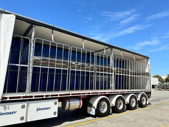 2016 Vawdrey St4 24 Pallet Sd Refrigerated Curtain Sider (Mezzanine) 