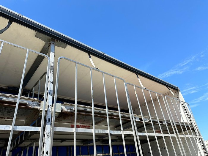 2016 Vawdrey St4 24 Pallet Sd Refrigerated Curtain Sider (Mezzanine)