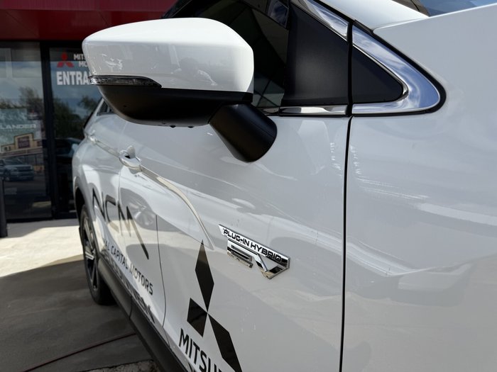 2024 Mitsubishi Eclipse Cross PHEV ES
