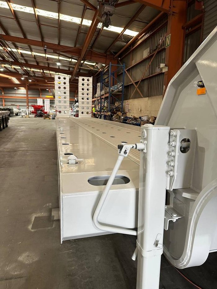 0 Stonestar Quad Axle Longer Version For 40 Ft Container