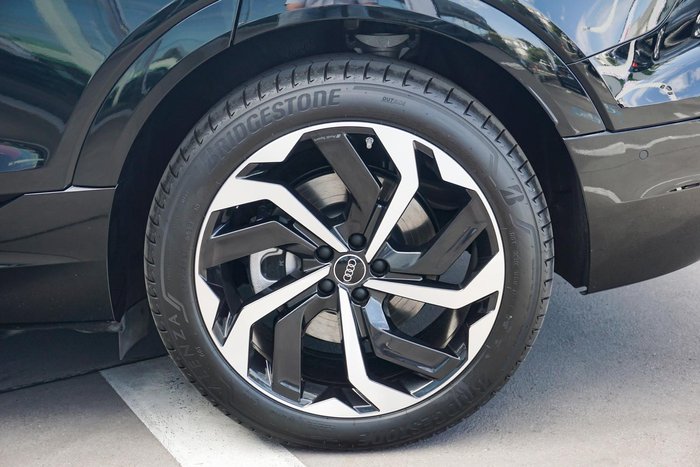 2023 Audi Q8 e-tron 55