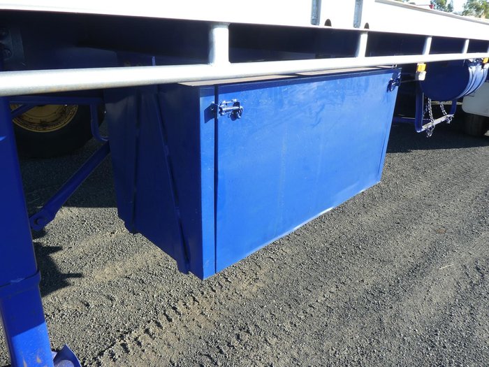 1989 Freighter 45Ft BLUE