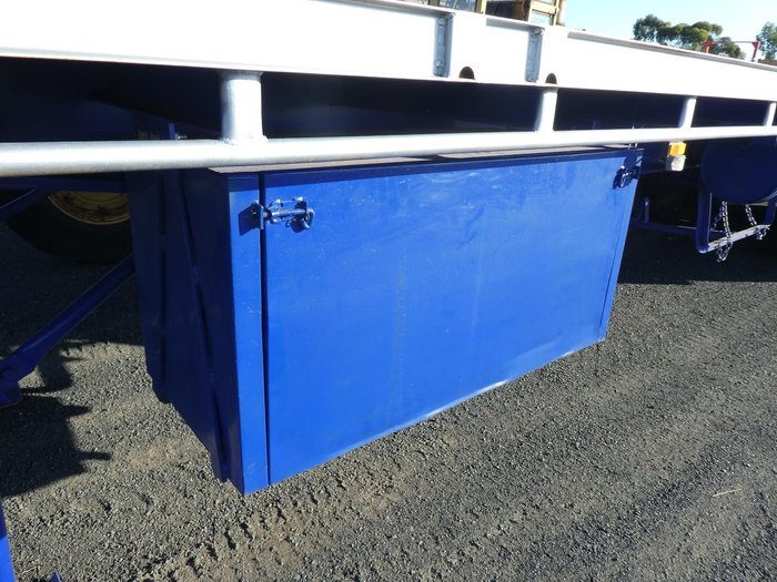 1989 Freighter 45Ft BLUE