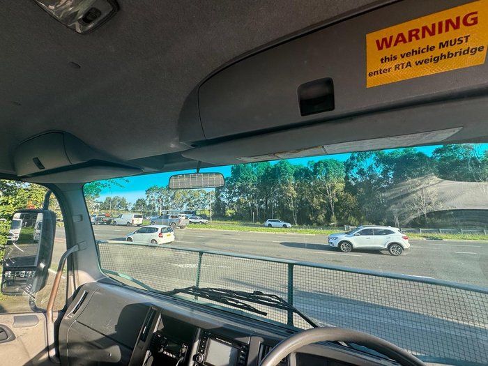 2012 Isuzu Fss 550 WHITE