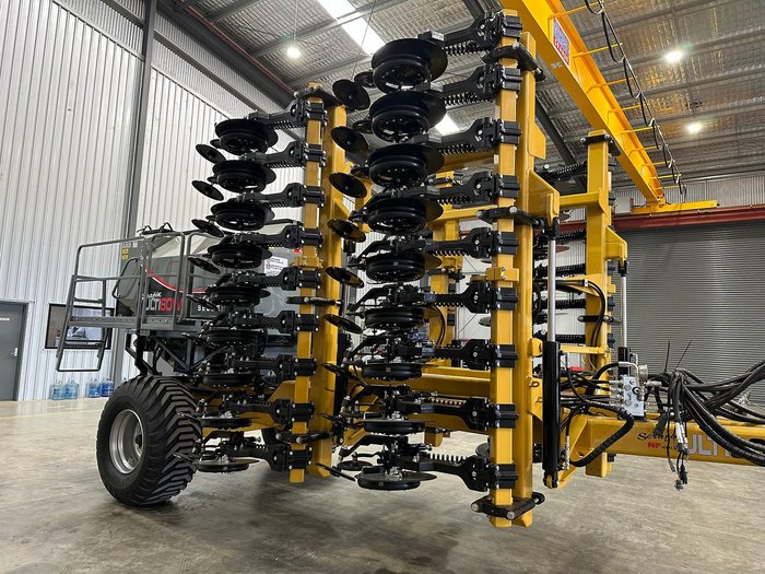 0 SERAFIN ULTISOW NARROW FOLD SINGLE DISC SEEDER NEW YELLOW