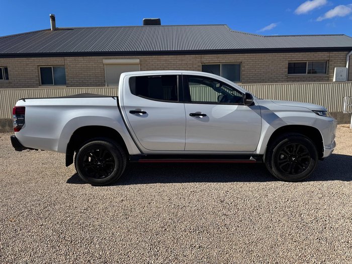 2022 Mitsubishi Triton GLS MR MY23 4X4 Dual Range White Diamond