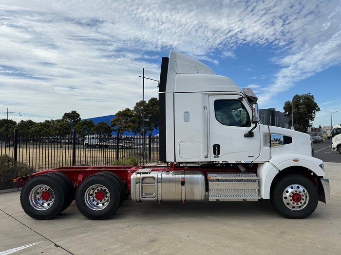 2024 Western Star 48X