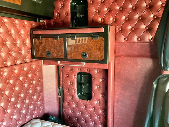 2014 Kenworth K200 Bigcab Isxe5 Recent Hist Seecond $127300+Gst K200 2,8 METRE BIG CAB WHITE