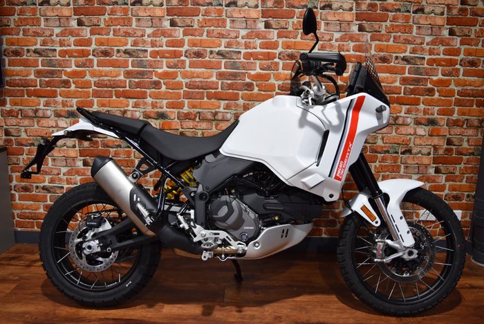 2023 Ducati DESERTX WHITE SILK