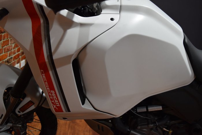 2023 Ducati DESERTX WHITE SILK