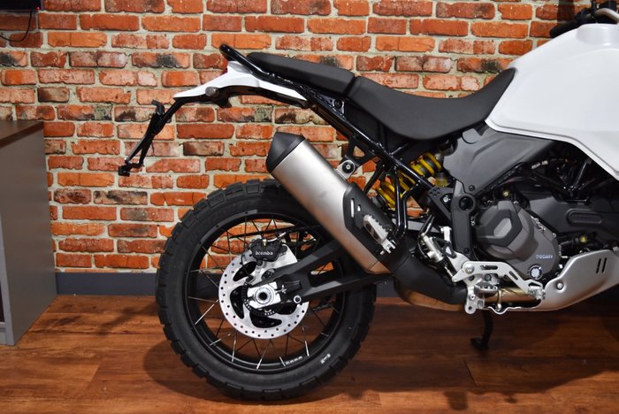 2023 Ducati DESERTX WHITE SILK