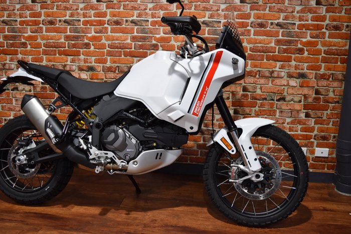 2023 Ducati DESERTX WHITE SILK
