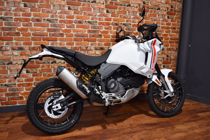 2023 Ducati DESERTX WHITE SILK