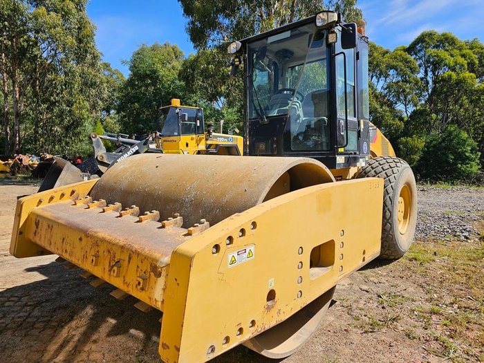 2012 Caterpillar Cs76xt