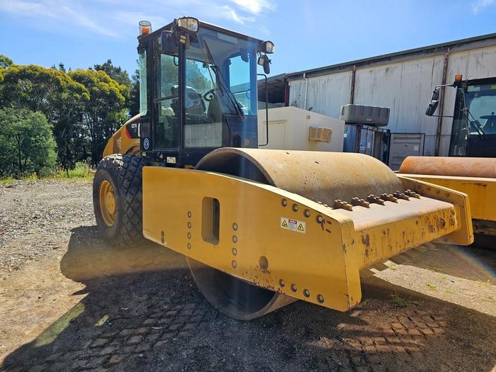 2012 Caterpillar Cs76xt