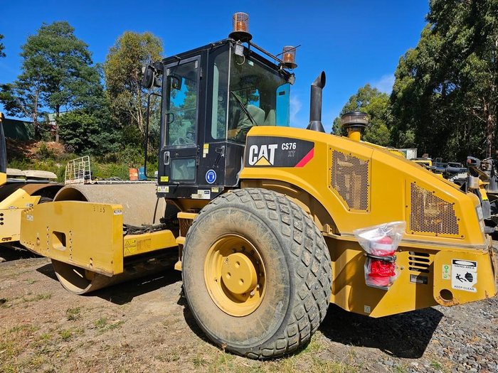 2012 Caterpillar Cs76xt