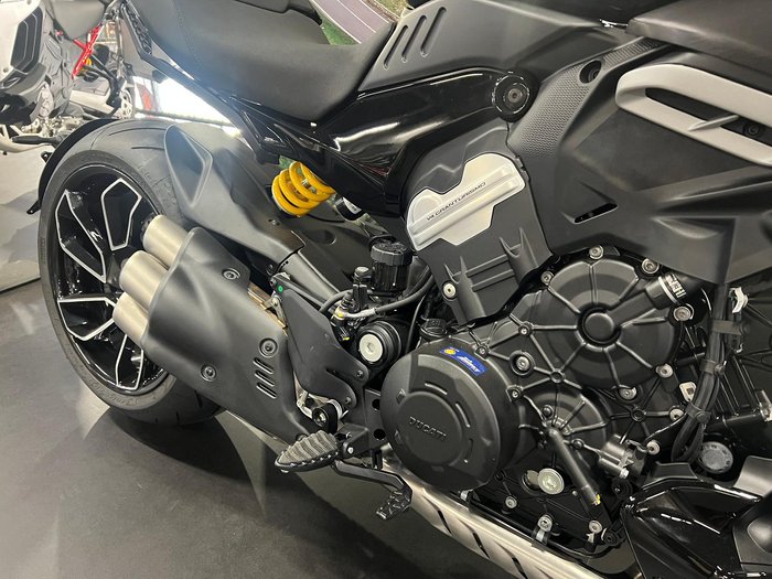 2024 Ducati Diavel V4 Diavel Black