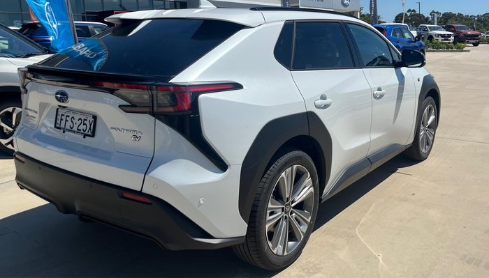 2024 Subaru Solterra AWD Touring E1-1 MY24 AWD Cosmic White