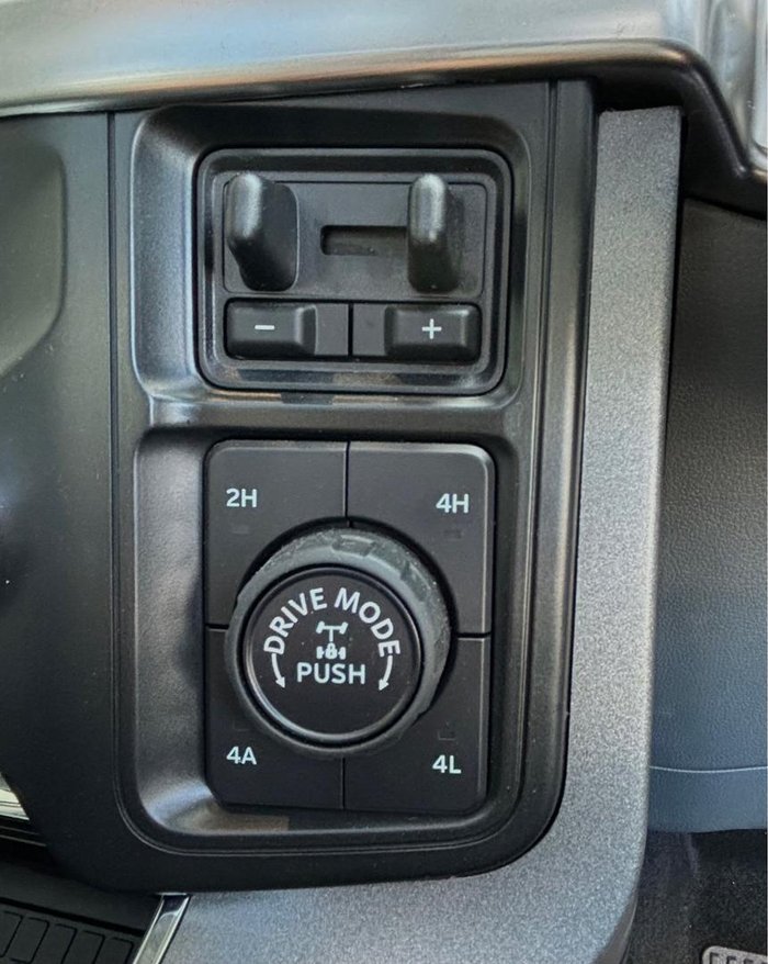 2023 Ford F-150 Lariat MY23 4X4 Dual Range Iconic Silver