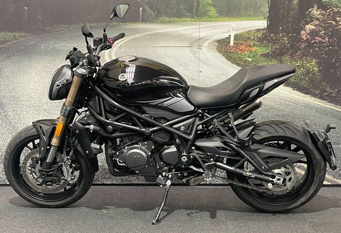 2021 Benelli 2021 Benelli 750CC 752S Road Black