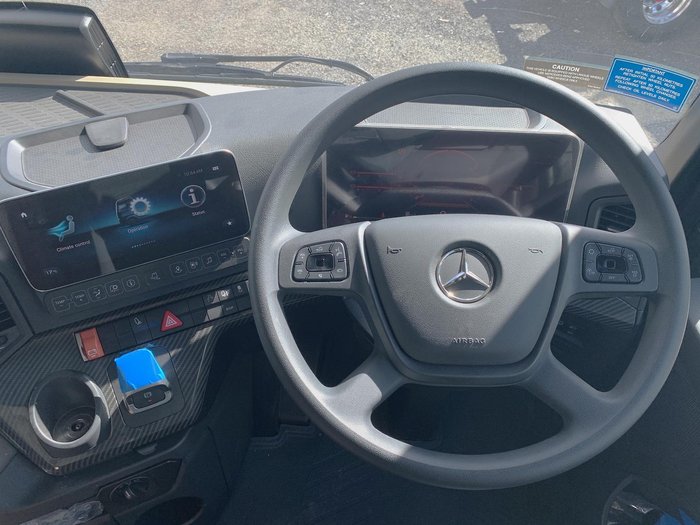 2024 Mercedes-Benz 2663 Actros 2263 White