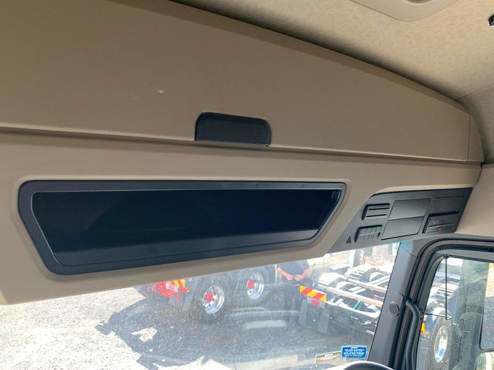 2024 Mercedes-Benz 2663 Actros 2263 White
