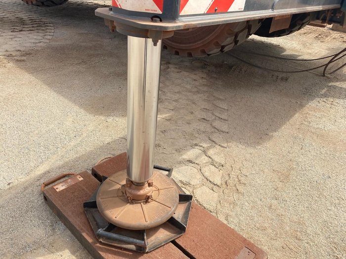 2019 Liebherr Lrt100-2.1 Grey