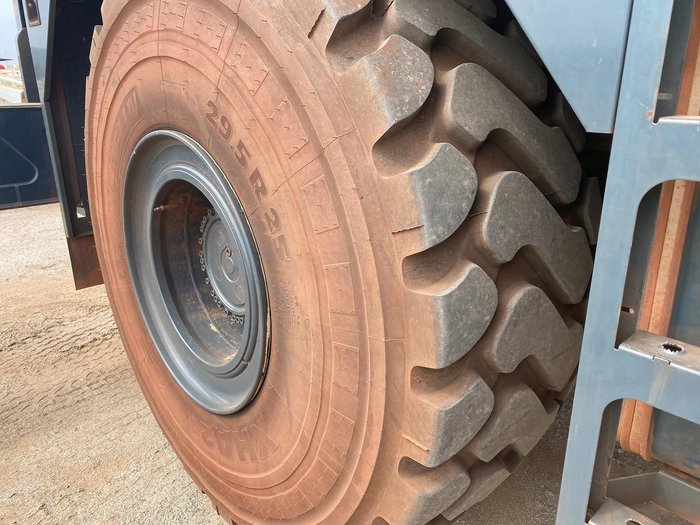 2019 Liebherr Lrt100-2.1 Grey