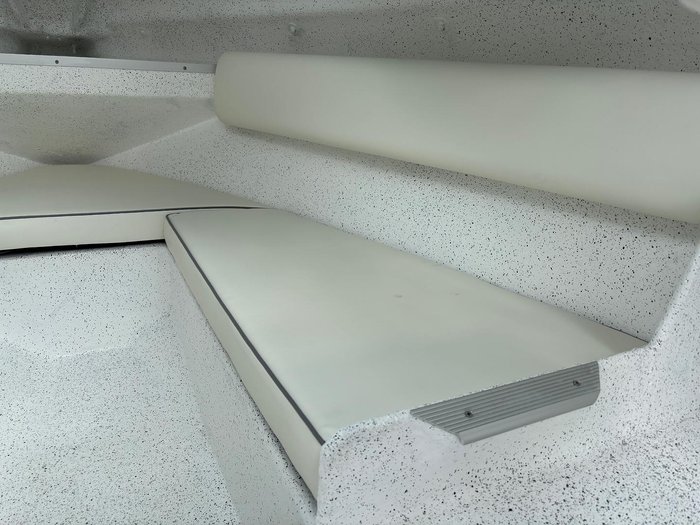 2025 Haines Signature 525F