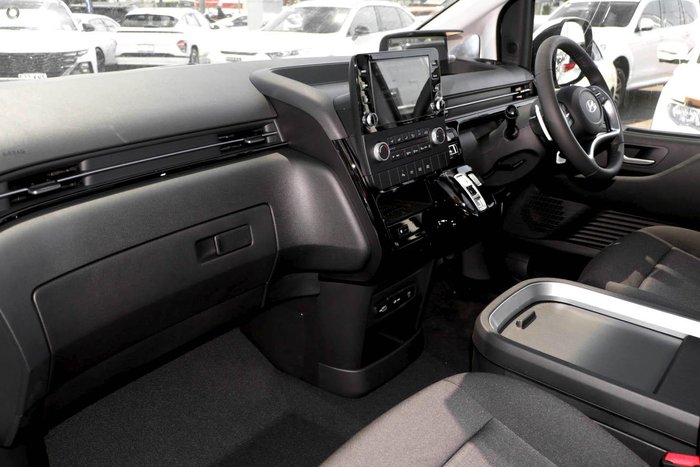2025 Hyundai STARIA