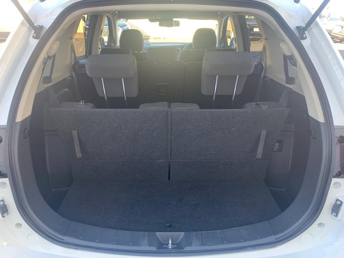 2017 Mitsubishi Outlander LS Safety Pack